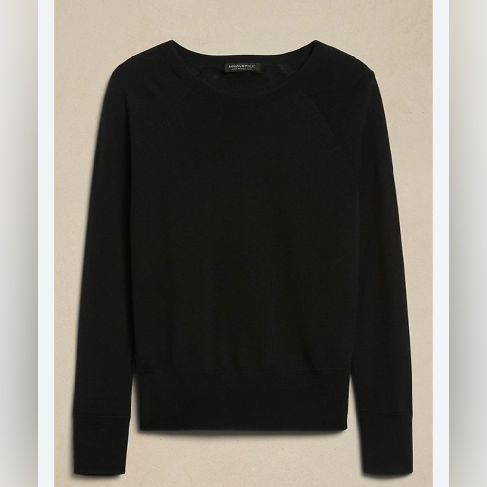 Banana Republic Sogno Merino Crew-Neck Sweater